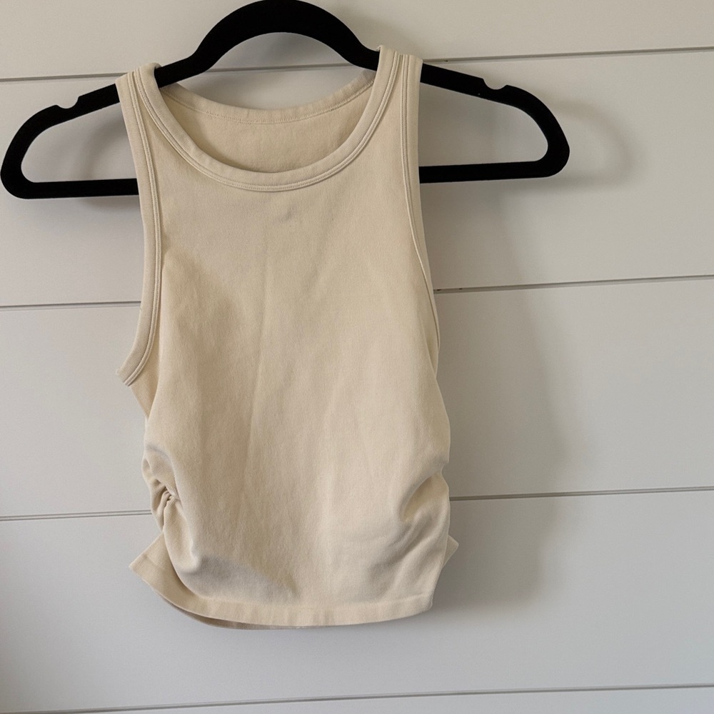 OQQ Cream Sleeveless Crop Top Size Small